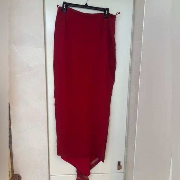 Elegant Red Women's Skirt Silk Chiffon Size Large - Picture 1 of 8